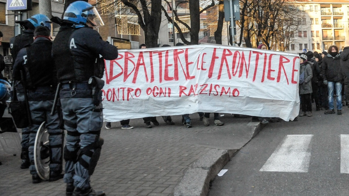 La recente manifestazione del Telos in centro a Saronno