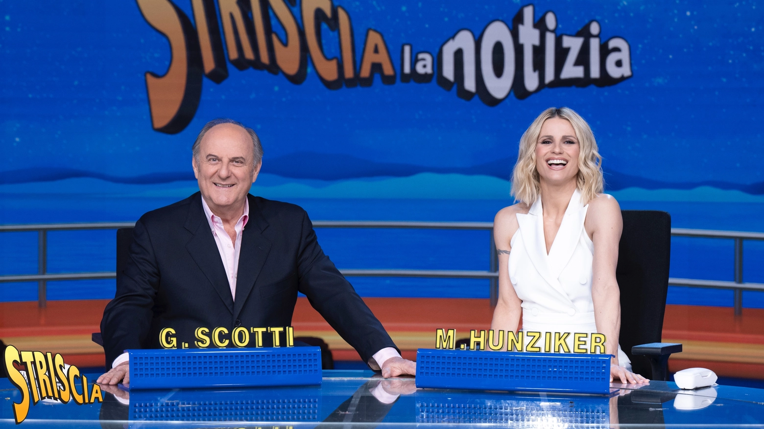 Gerry Scotti e Michelle Hunziker (Foto ufficio stampa Striscia la notizia)