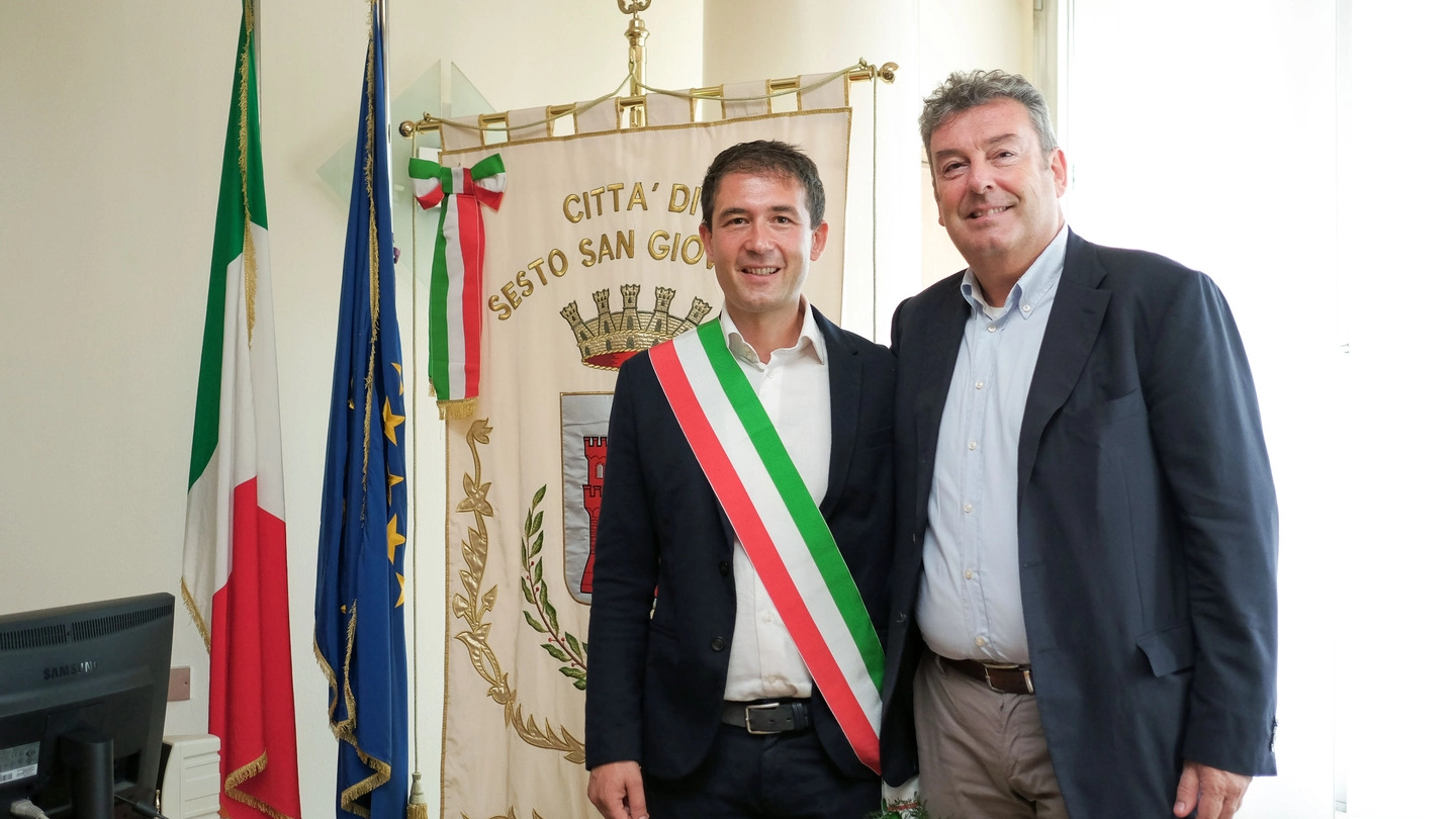 Il sindaco Roberto Di Stefano con Gianpaolo Caponi