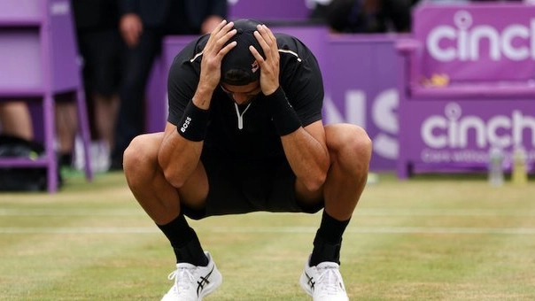 Tutta l'amarezza di Matteo Berrettini, costretto al ritiro da Wimbledon