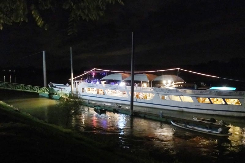Festa d'estate in navigazione sul Po