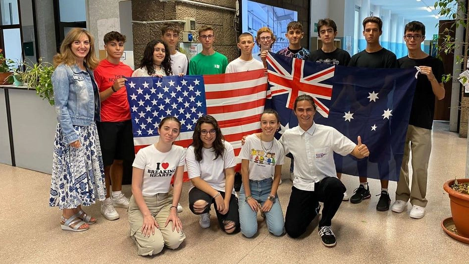 Si riparte dall’inglese I volontari sui banchi Si riparte dall’inglese I volontari sui banchi