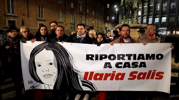 Ilaria Salis raccontata dall’amica di sempre: “In prima linea già al liceo tra Euripide e Dumas. "Battagliera, mai violenta"