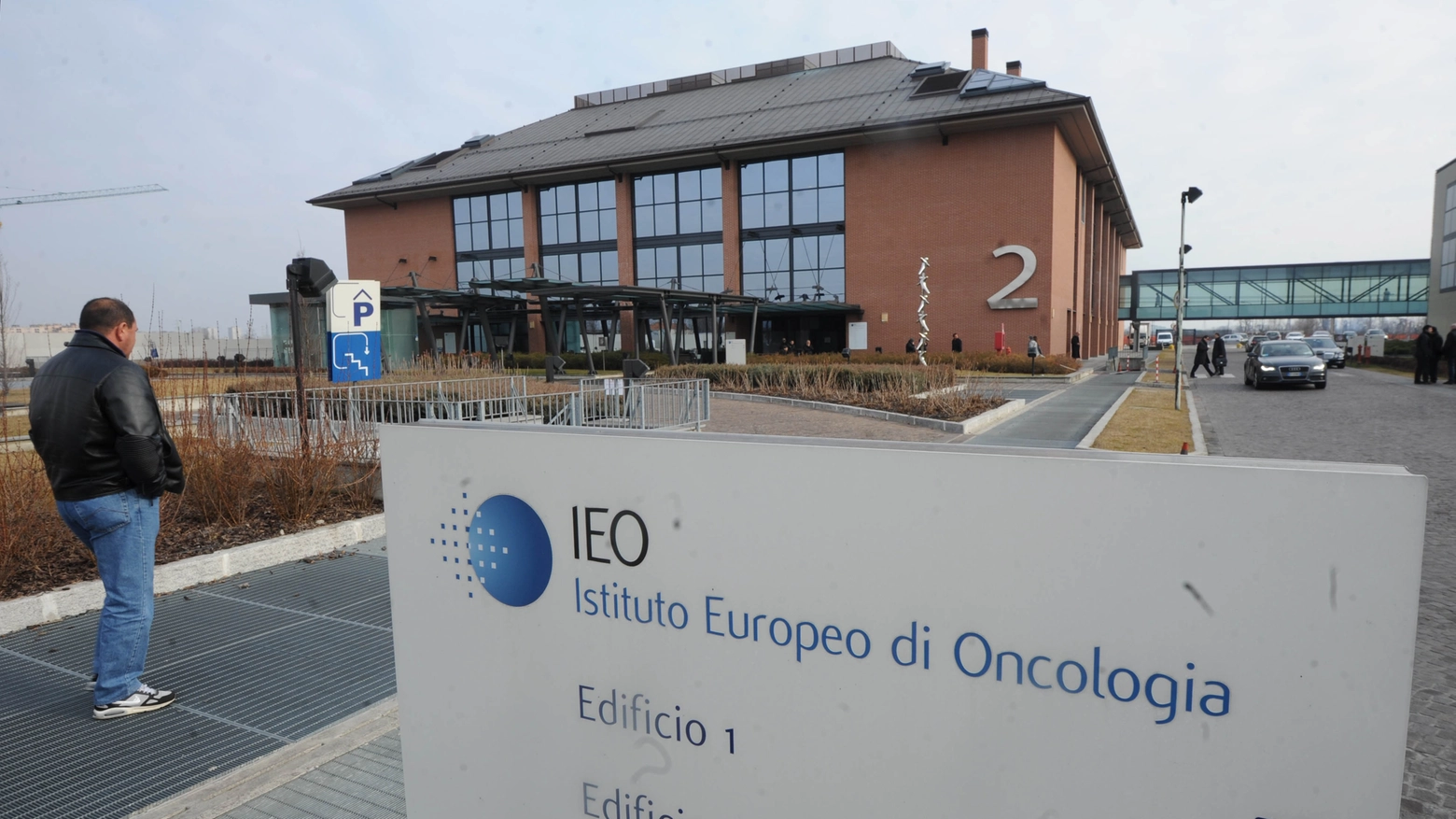 L'esterno dello Ieo, Istituto Europeo di Oncologia (Newpress)