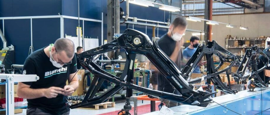 La Bianchi di Treviglio sempre più grande: una nuova fabbrica, un museo e pure un’academy