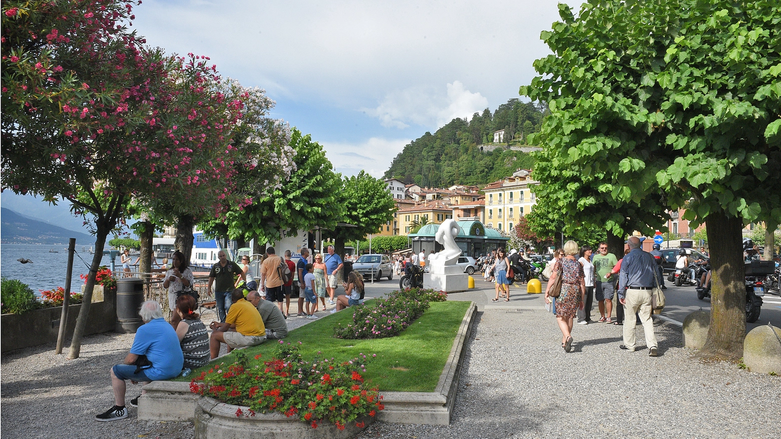 Estate da record per la presenza di turisti a Bellagio