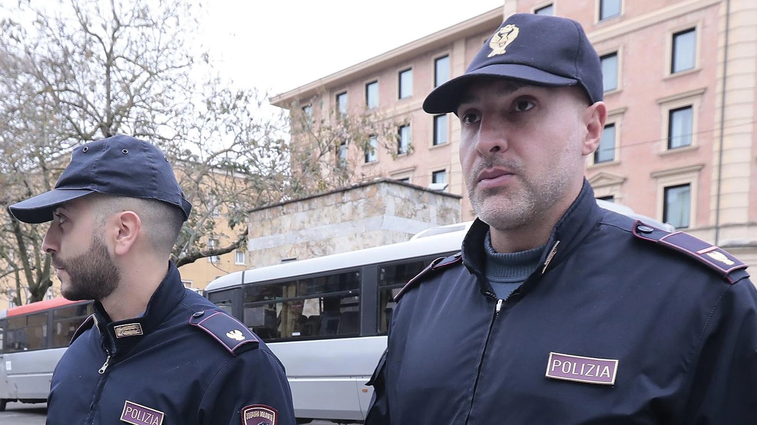 Spari per estorcere denaro: arrestato Spari per estorcere denaro: arrestato