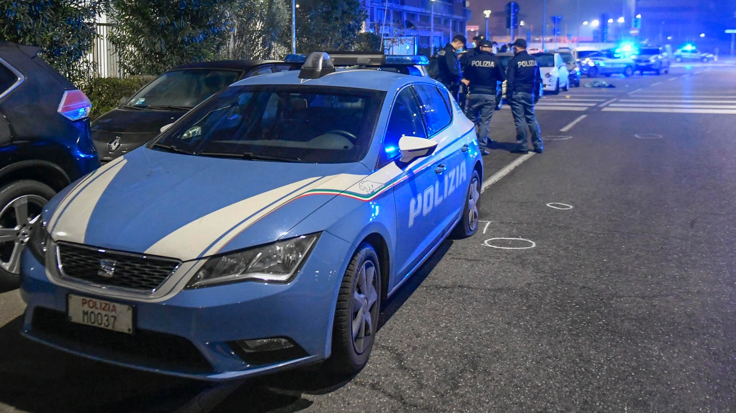 La polizia è sulle tracce dell'aggressore La polizia è sulle tracce dell'aggressore