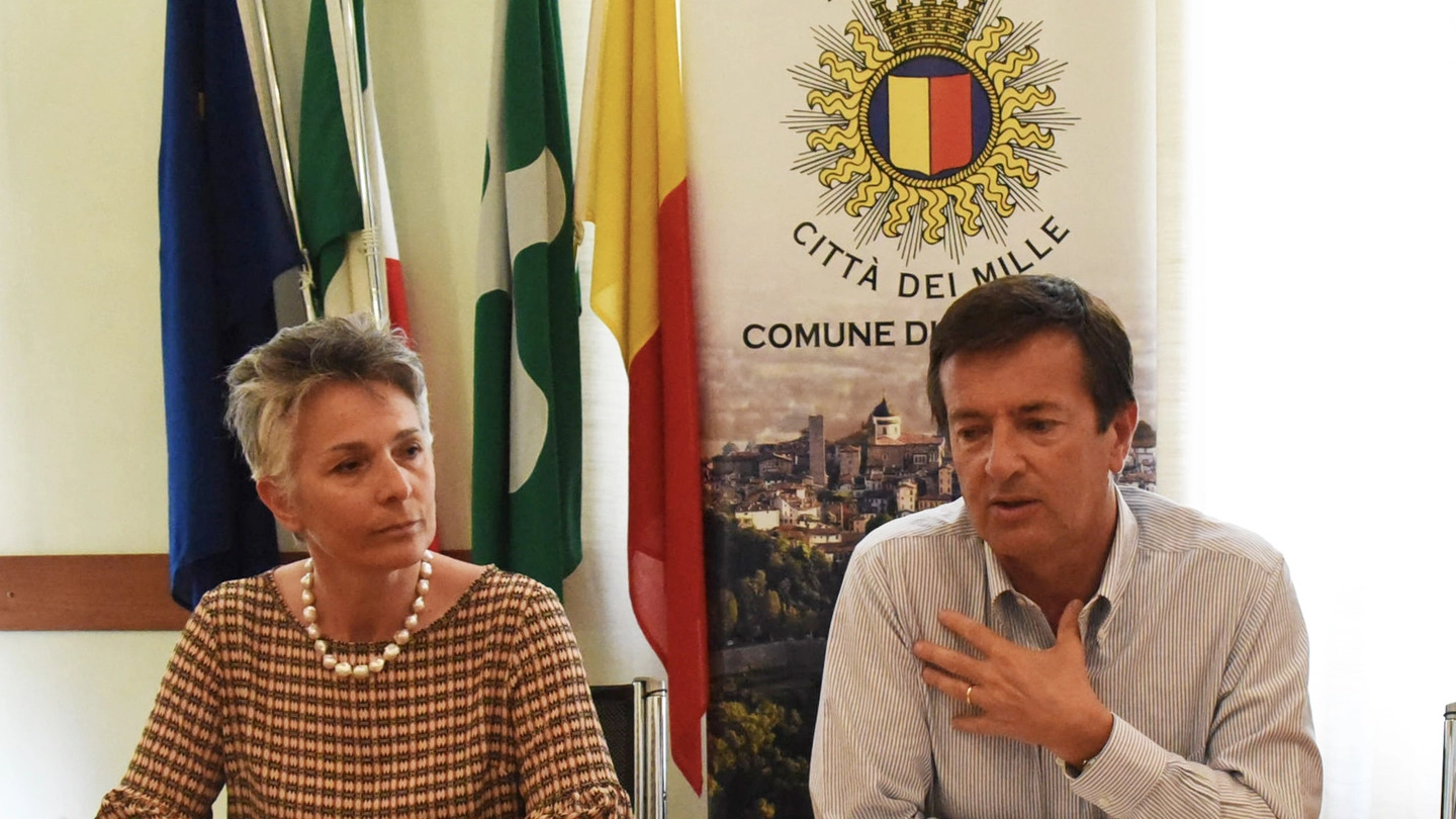 Il sindaco Giorgio Gori con Loredana Poli, assessore comunale allo Sport