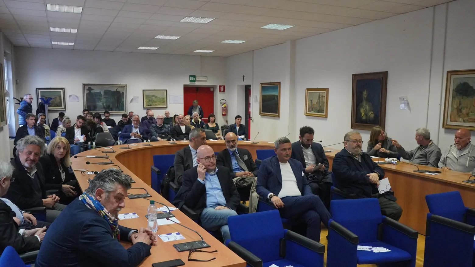 Costi bassi e agevolazioni Porte aperte alle imprese Costi bassi e agevolazioni Porte aperte alle imprese