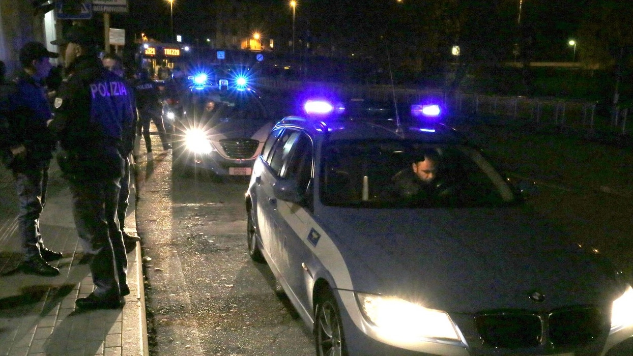 Polizia, controlli in stazione a Monza