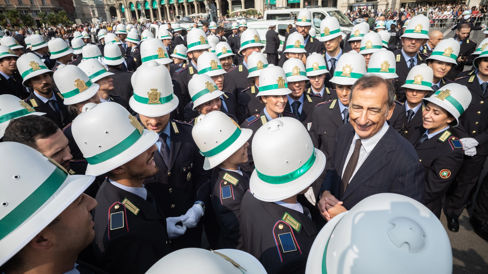 Il sindaco Giuseppe Sala durante la festa della polizia locale in piazza Duomo