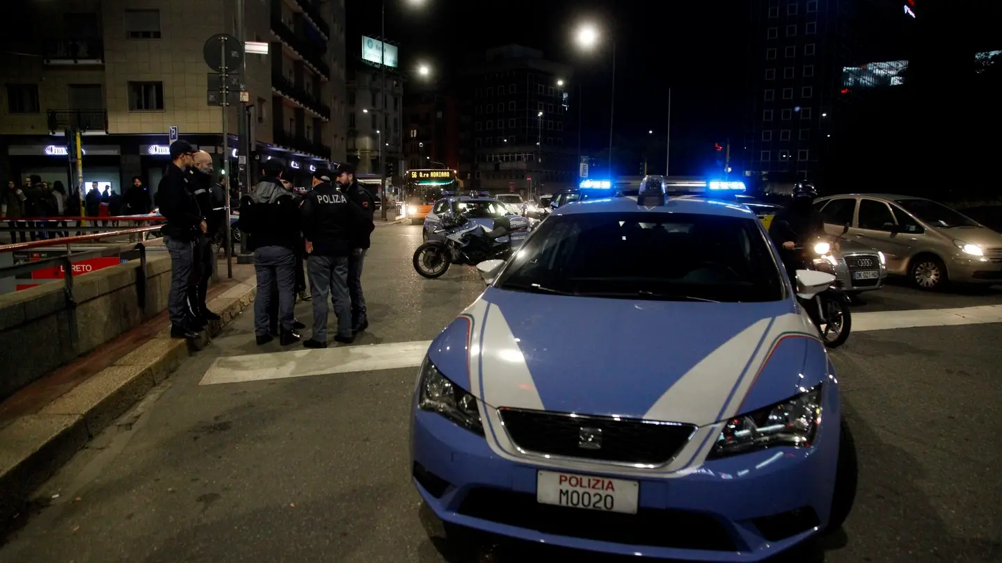 Volante della polizia in una foto di archivio