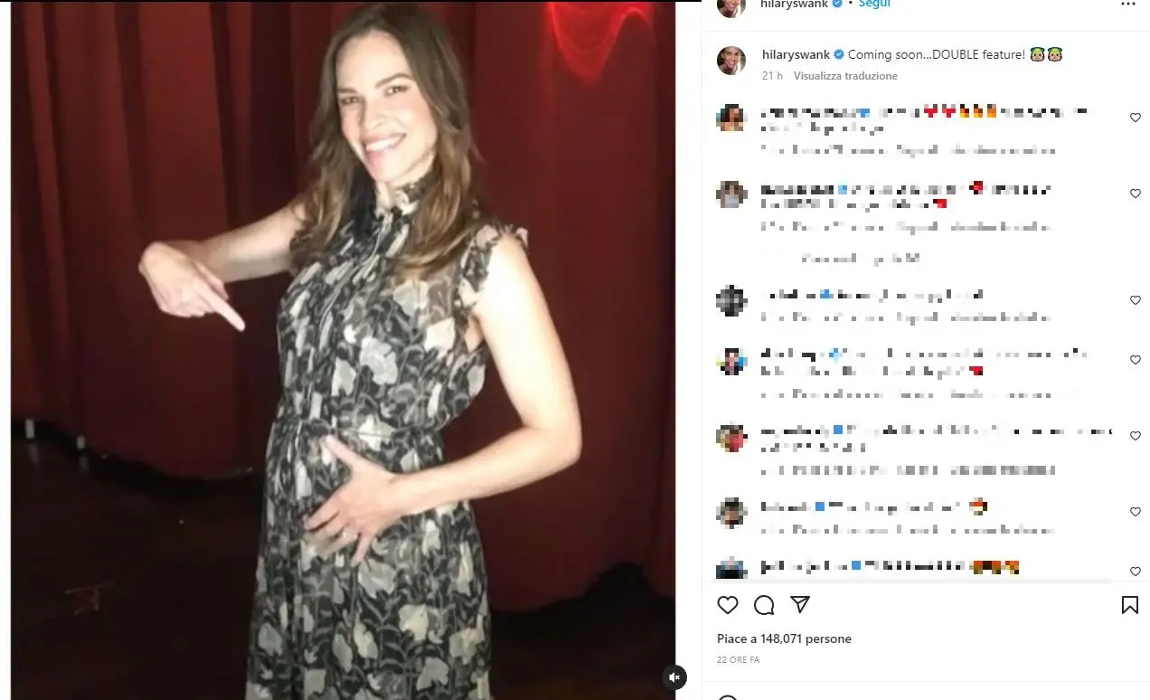 Hilary Swank mamma a 48 anni: è incinta di due gemelli