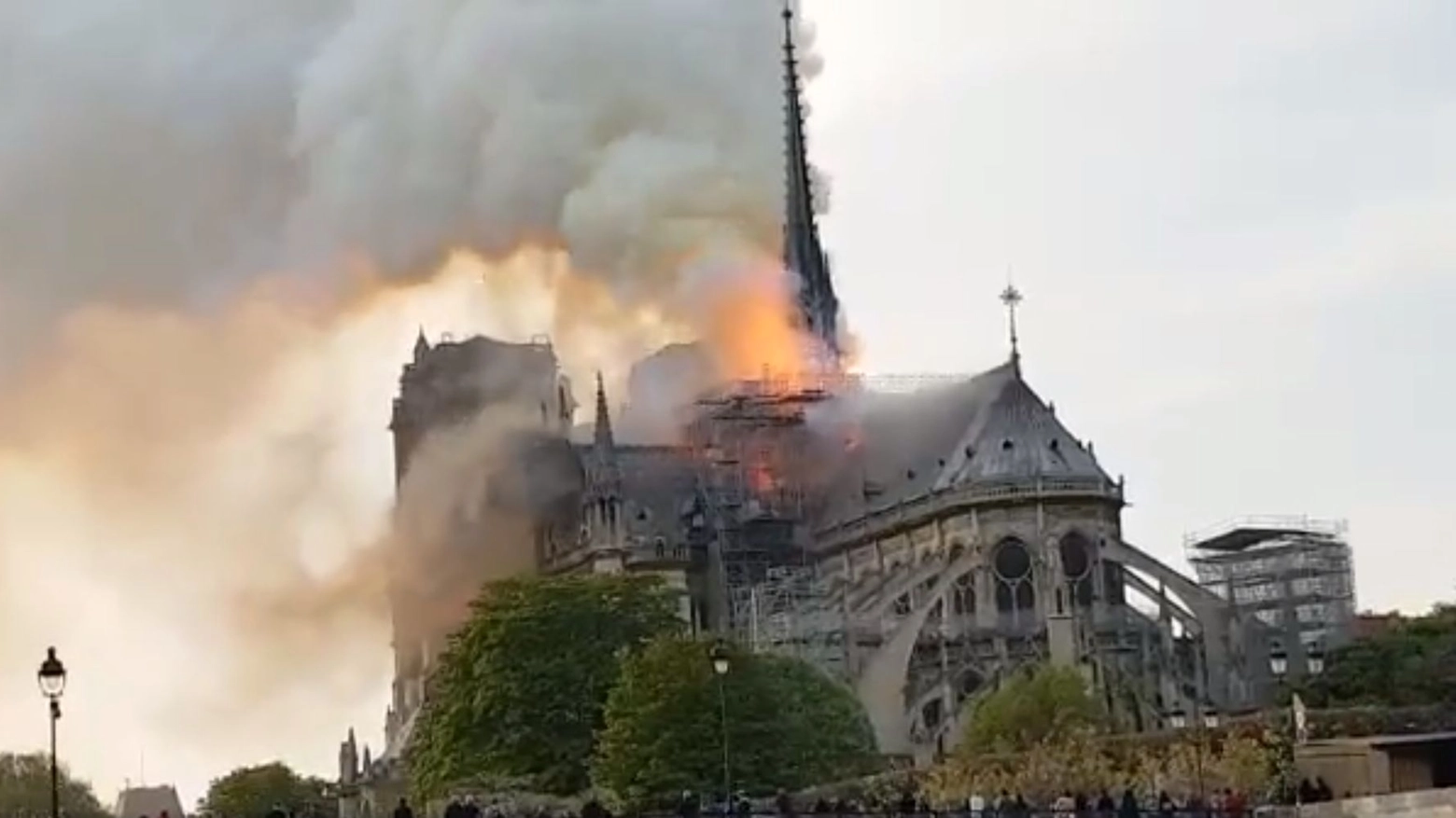 Notre Dame in fiamme: era il 15 aprile 2019