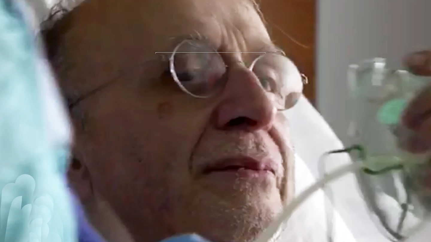 Alla vigilia dei 69 anni Luigi Frigerio si trova ricoverato nel suo ospedale, a Bergamo
