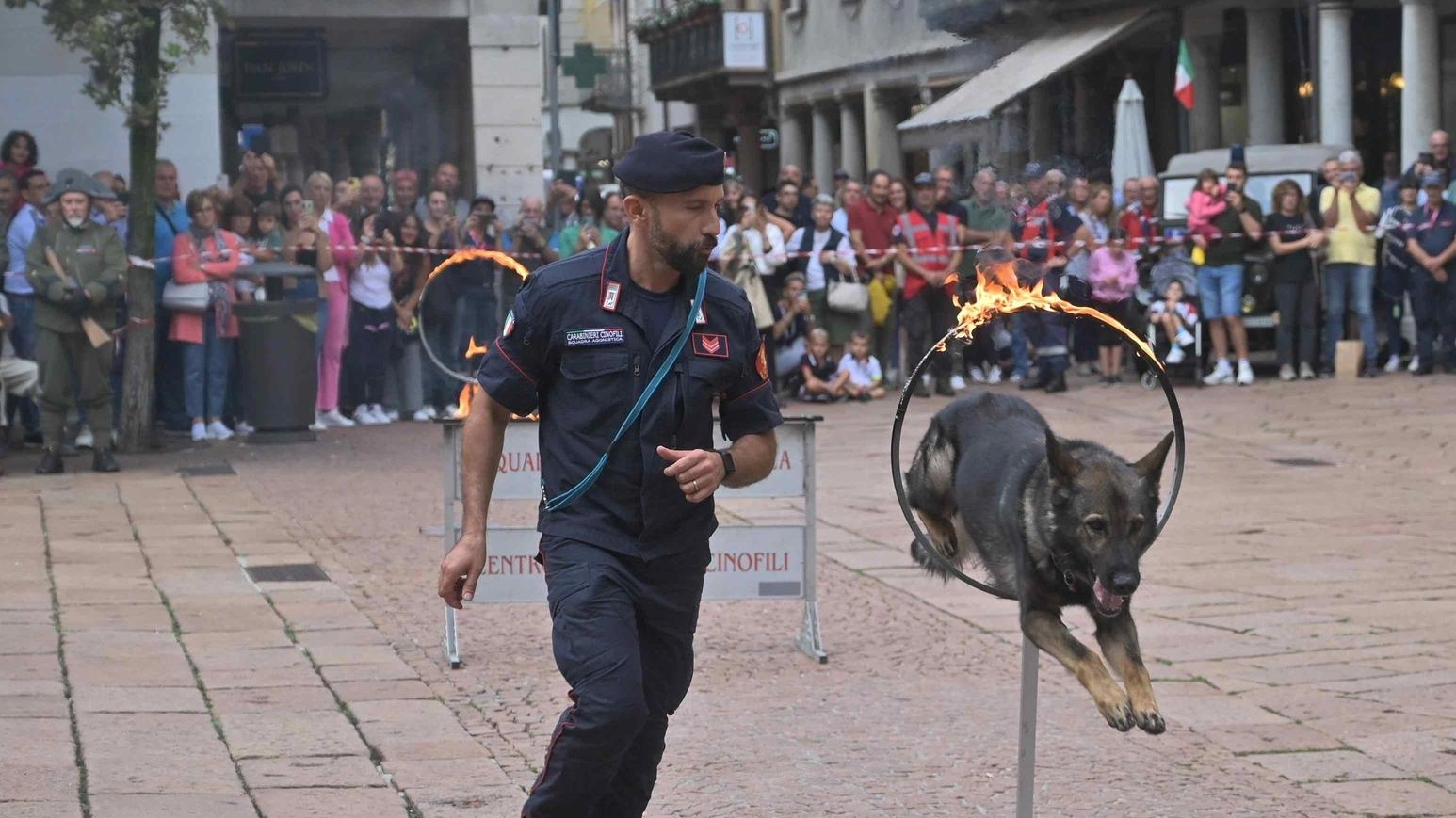 I carabinieri sulle auto storiche