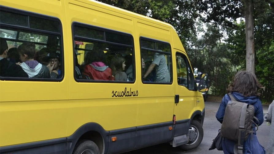 Lo scuolabus cancellato: "Servizio al risparmio. Ci sono alunni di serie B" Lo scuolabus cancellato: "Servizio al risparmio. Ci sono alunni di serie B"
