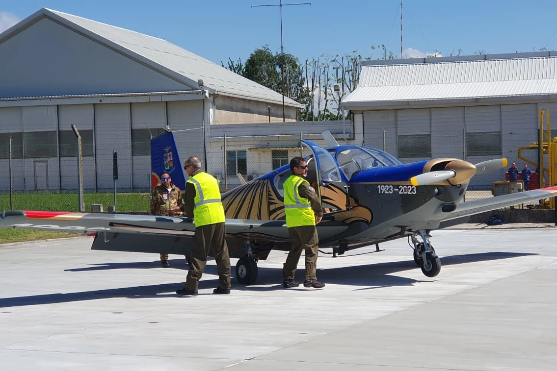 IN VOLO PER I 100 ANNI DI AERONAUTICA MILITARE