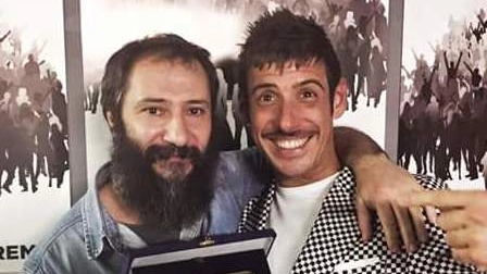 Fabio Ilacqua e Francesco Gabbani dopo la vittoria di “Amen“ nel 2016