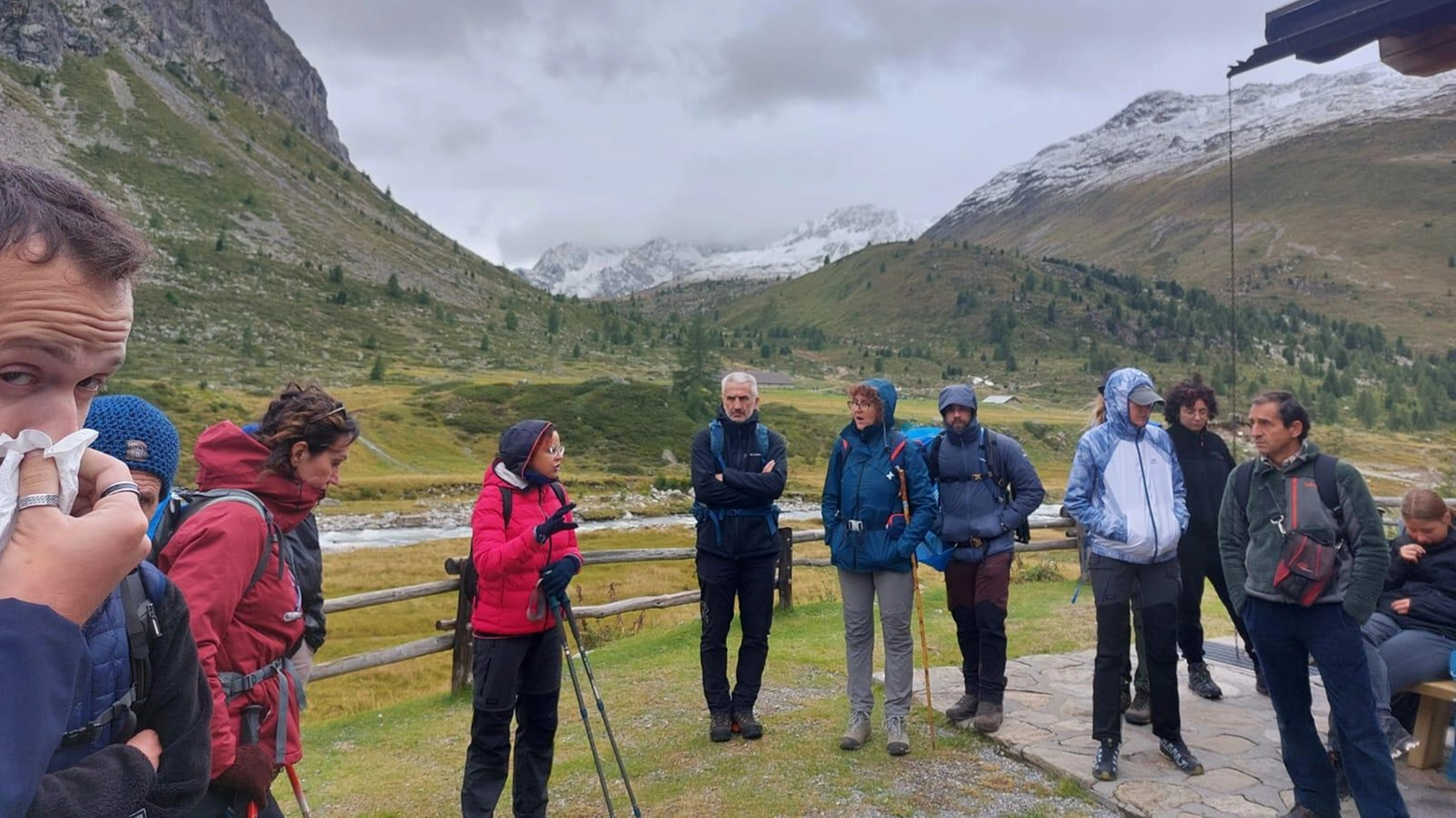 Protesta sul ghiacciaio Dosdè "Turismo solo se sostenibile" Protesta sul ghiacciaio Dosdè "Turismo solo se sostenibile"