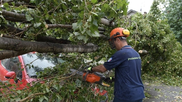 Maltempo, allerta arancione in Lombardia: pioggia e temporali, dove e quando