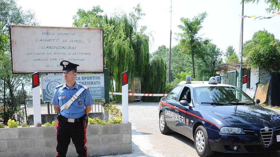 I rilievi dei carabinieri sul luogo del delitto