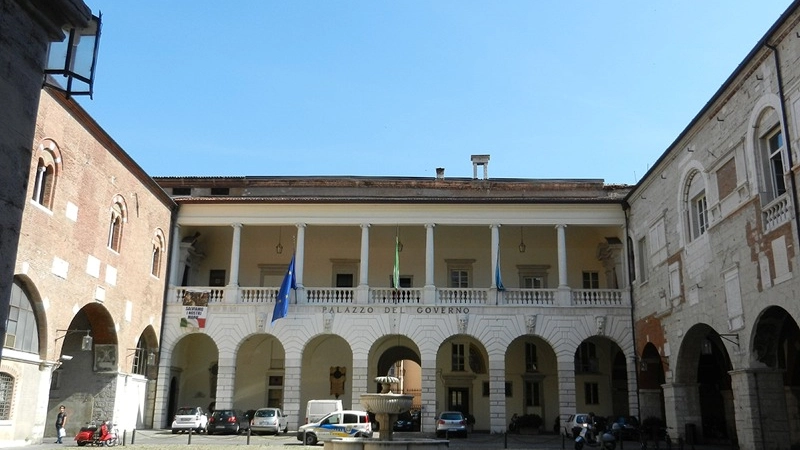 Palazzo Broletto, sede dell'amministrazione provinciale