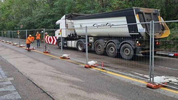 Le contromisure per evitare gli allagamenti. Partono i lavori per la vasca di via Negrotto Le contromisure per evitare gli allagamenti. Partono i lavori per la vasca di via Negrotto