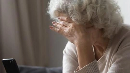 Concorezzo Chiama il figlio e sventa la truffa del finto incidente Concorezzo Chiama il figlio e sventa la truffa del finto incidente