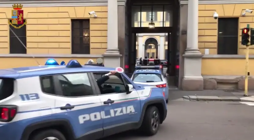 Rapine in centro a Milano: otto perquisizioni in città e due a Bergamo / VIDEO