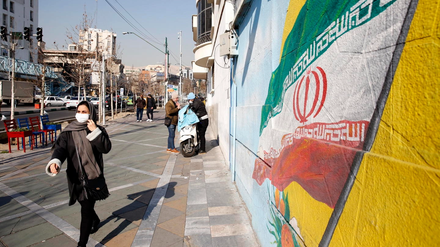 Le strade di Teheran non sono sempre posti tranquilli per gli occidentali