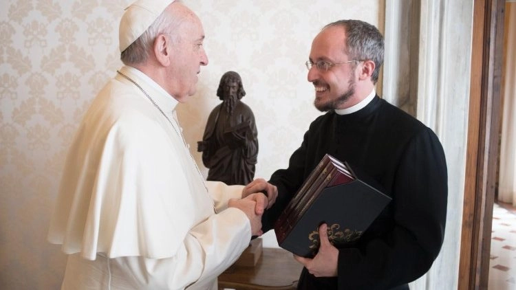 Papa Bergoglio con don Flavio Pace