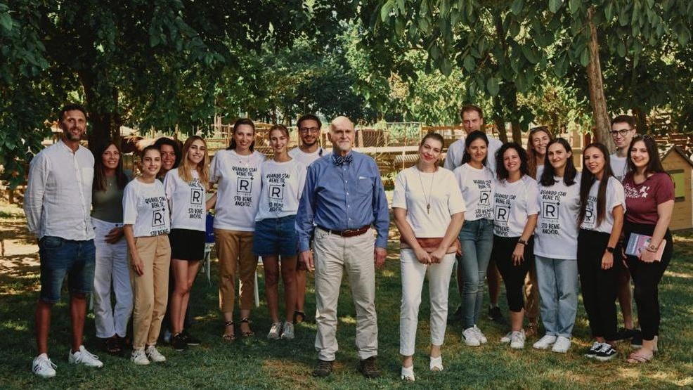Foto di gruppo per un'iniziativa Errepiù