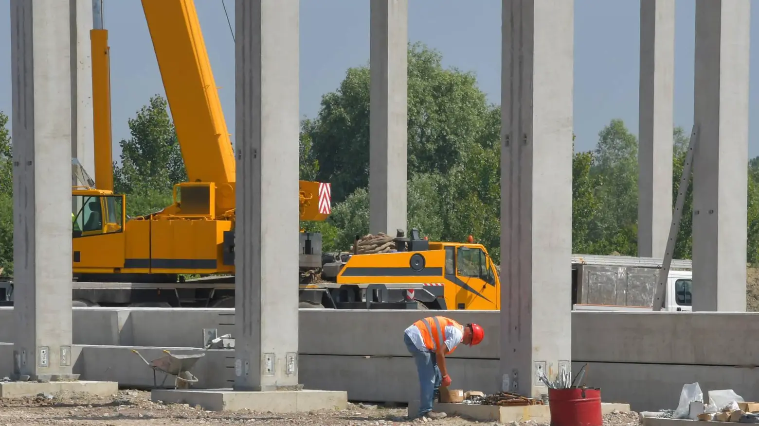 I lavori per i maxi capannoni Parco logistico a impatto (quasi) zero I lavori per i maxi capannoni Parco logistico a impatto (quasi) zero