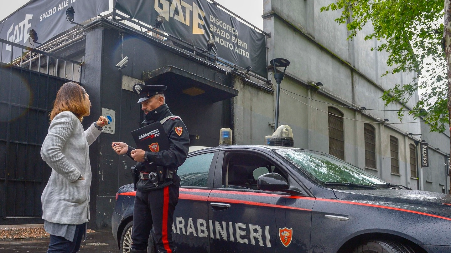 I carabinieri raccolgono testimonianze