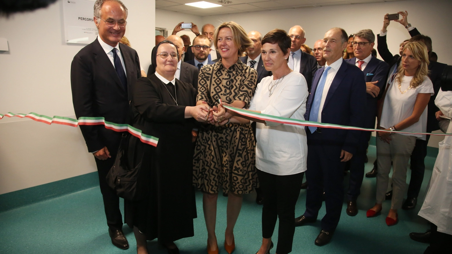 Il ministro Lorenzin inaugura una nuova ala della Poliambulanza di Brescia