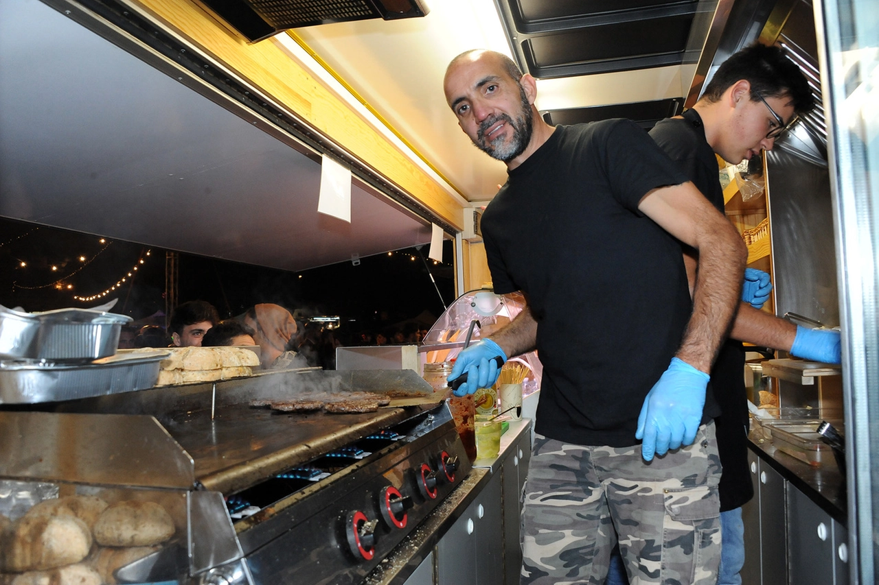 Street Food Parade (Studiosally)