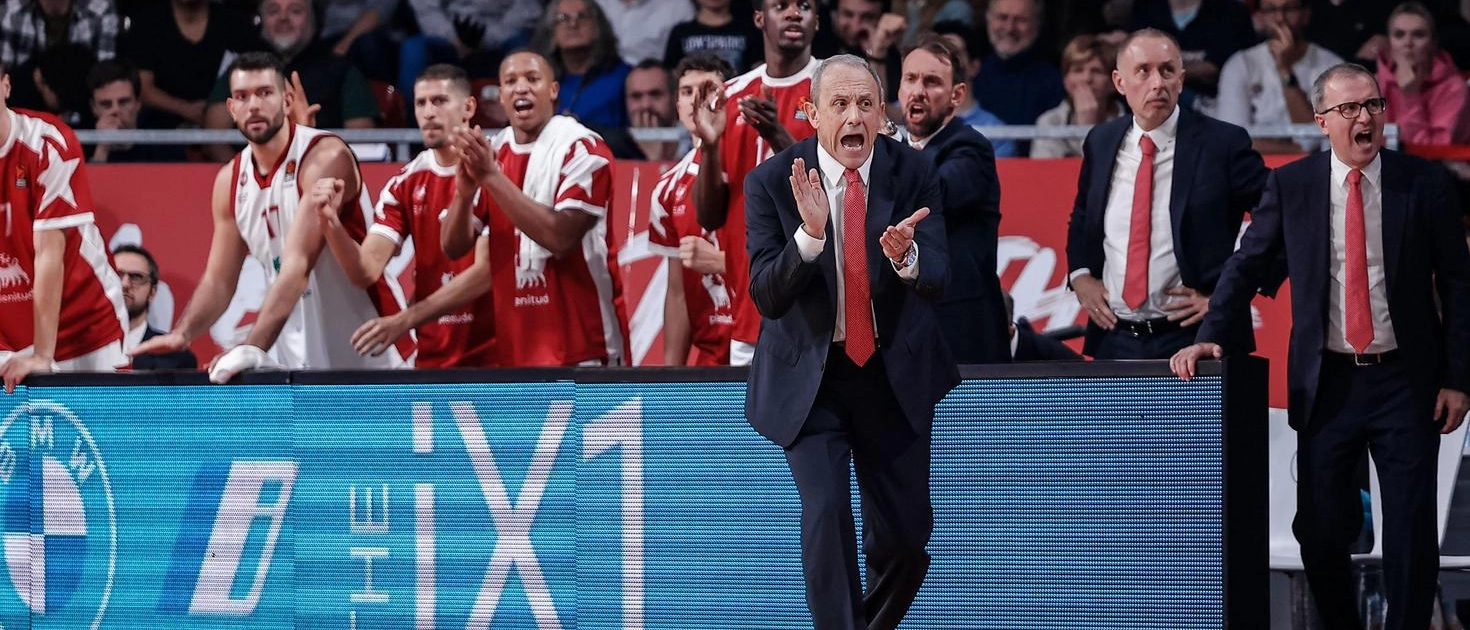 Milano lotta, ma il Bayern vince dopo un supplementare per 91-84. Non bastano i 24 punti di Shields, contro Edwards (32) e Ibaka (20+12). Voigtmann e Shields portano Milano in vantaggio, ma Edwards e Ibaka portano il match all'overtime. Alla fine, Edwards segna 9 punti filati e manda Milano agli inferi.
