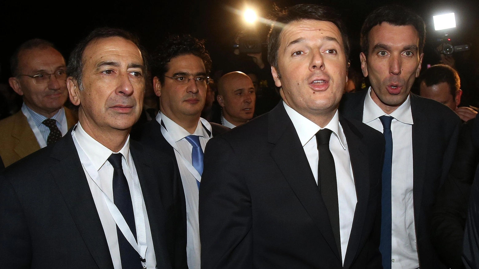 Il presidente del Consiglio Matteo Renzi, accolto dall'ad di Expo 2015 Giuseppe Sala