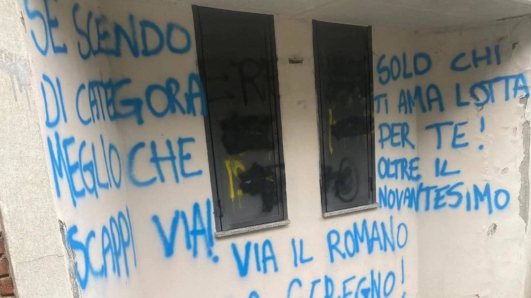 Raid vandalico allo stadio Ferruccio