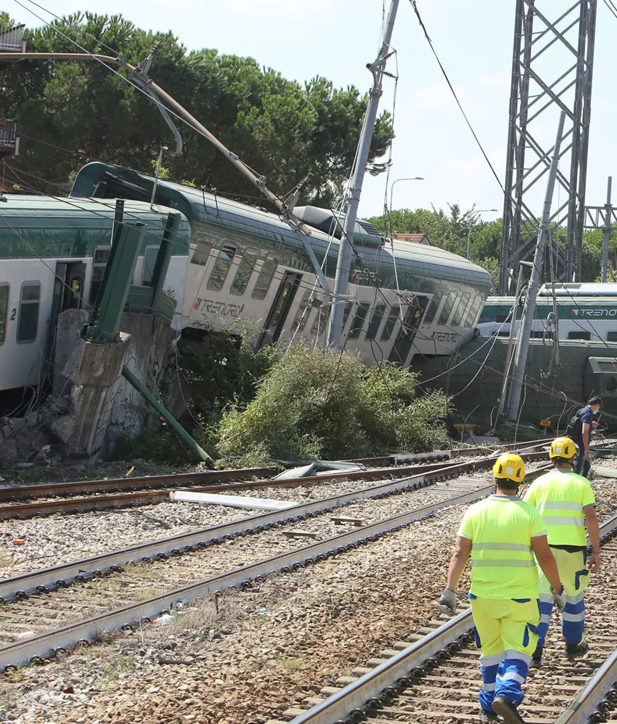 Treno deragliato a Carnate: slitta la perizia