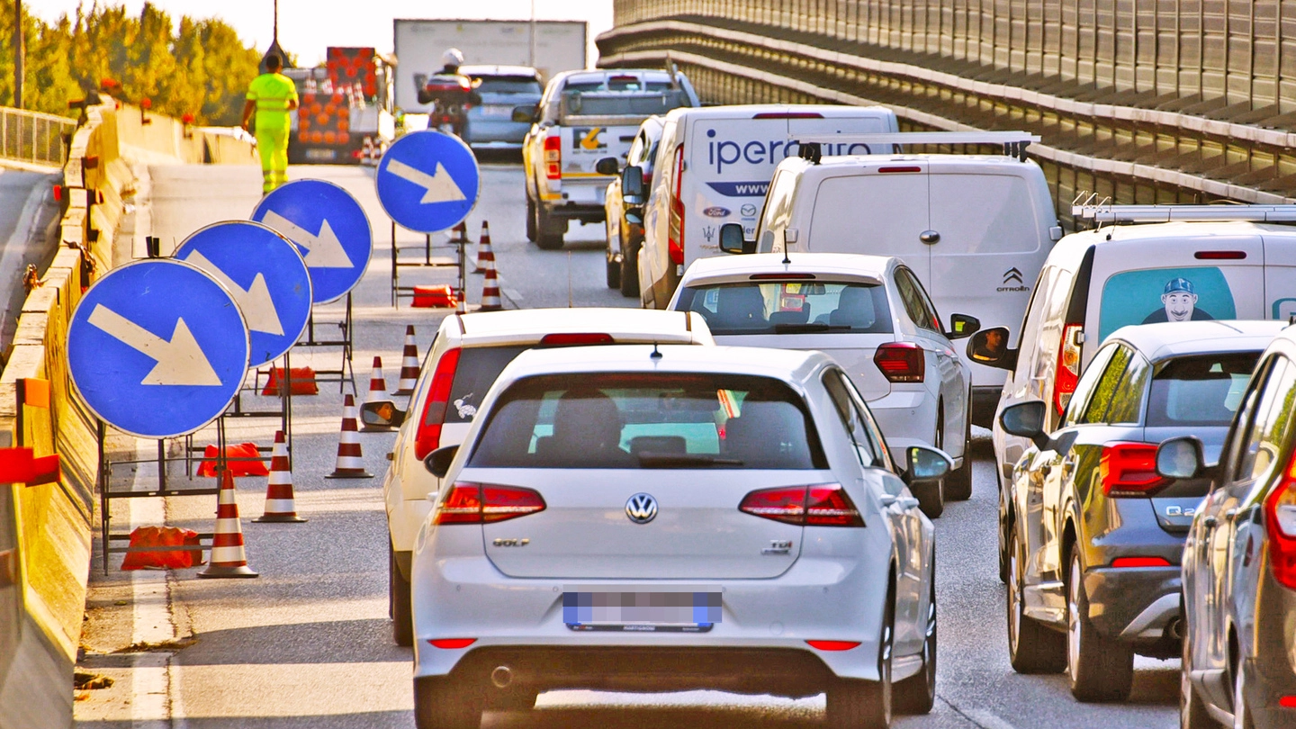 Corsia ridotta sul ponte di Boccaleone Corsia ridotta sul ponte di Boccaleone