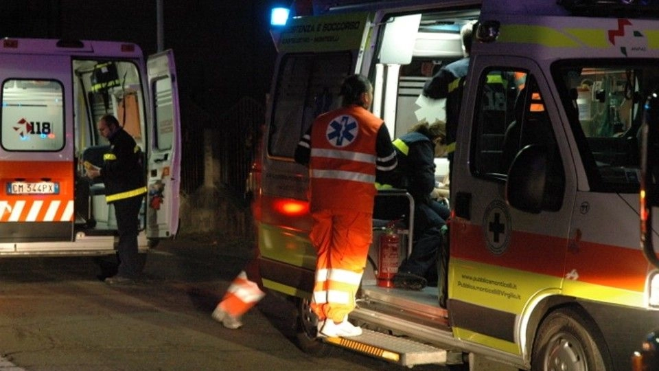 Un'ambulanza in azione Un'ambulanza in azione