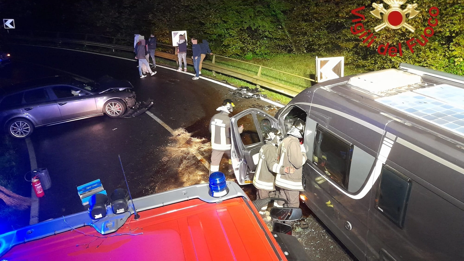 Le operazioni di soccorso a Lasnigo