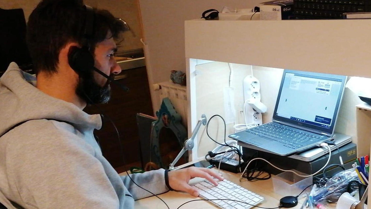 Frontalieri e smart working: a che punto siamo? Le mosse dei partiti