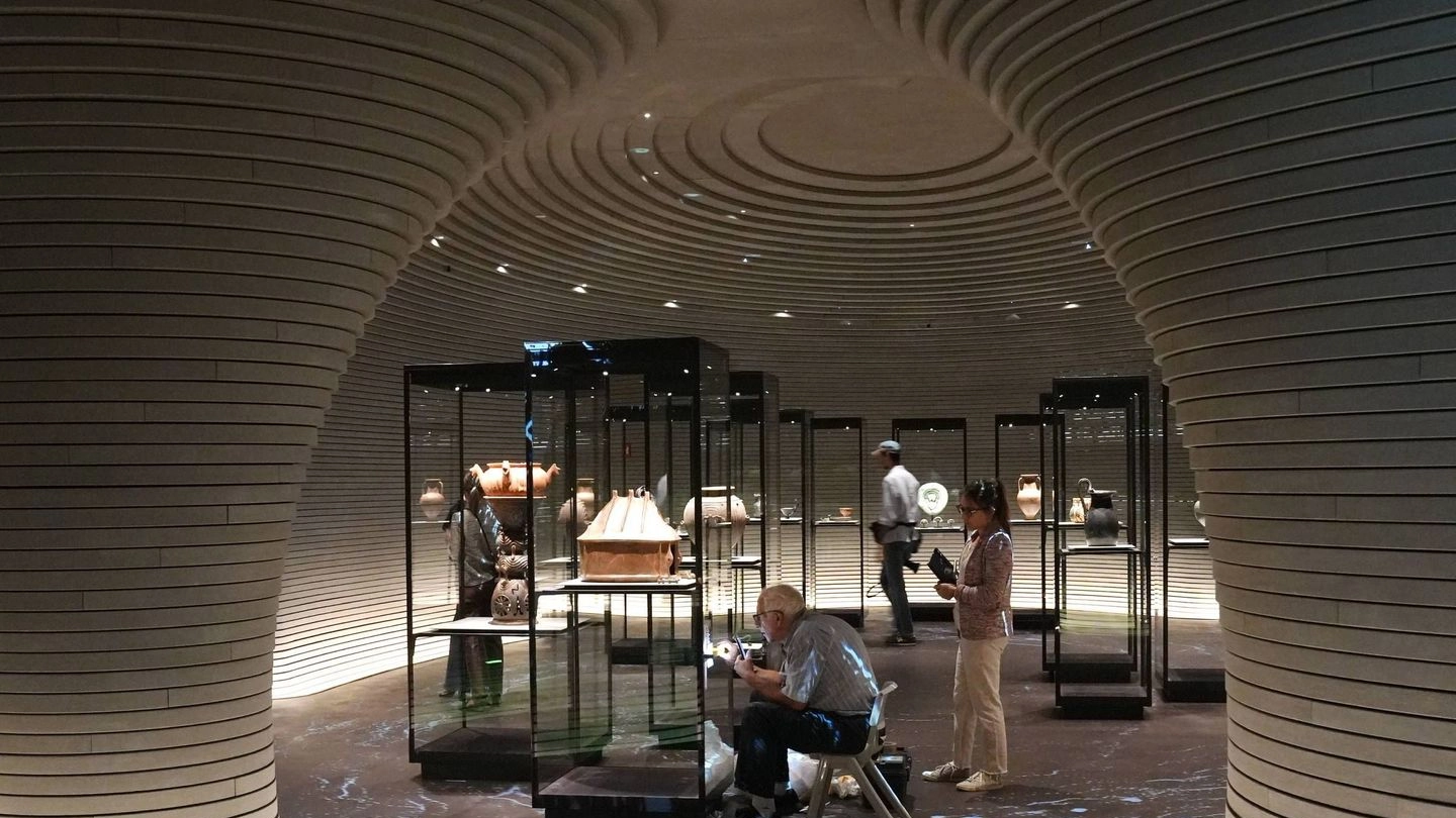 Una vista dall'interno del museo etrusco di Milano
