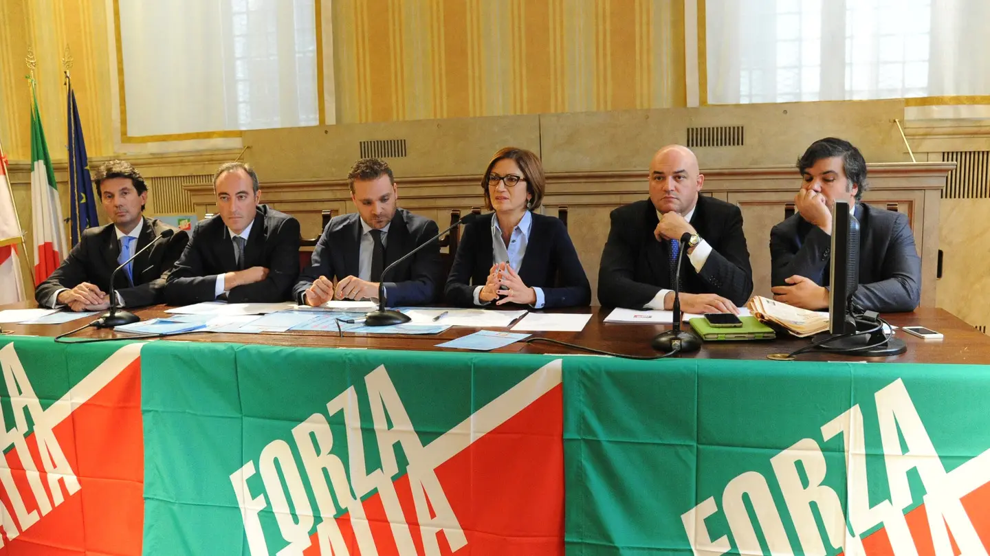 “Con Pisapia 770 milioni di nuove tasse“: Forza Italia lancia campagna a Milano