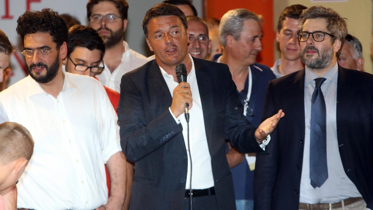 Matteo Renzi alla festa del Pd a Milano