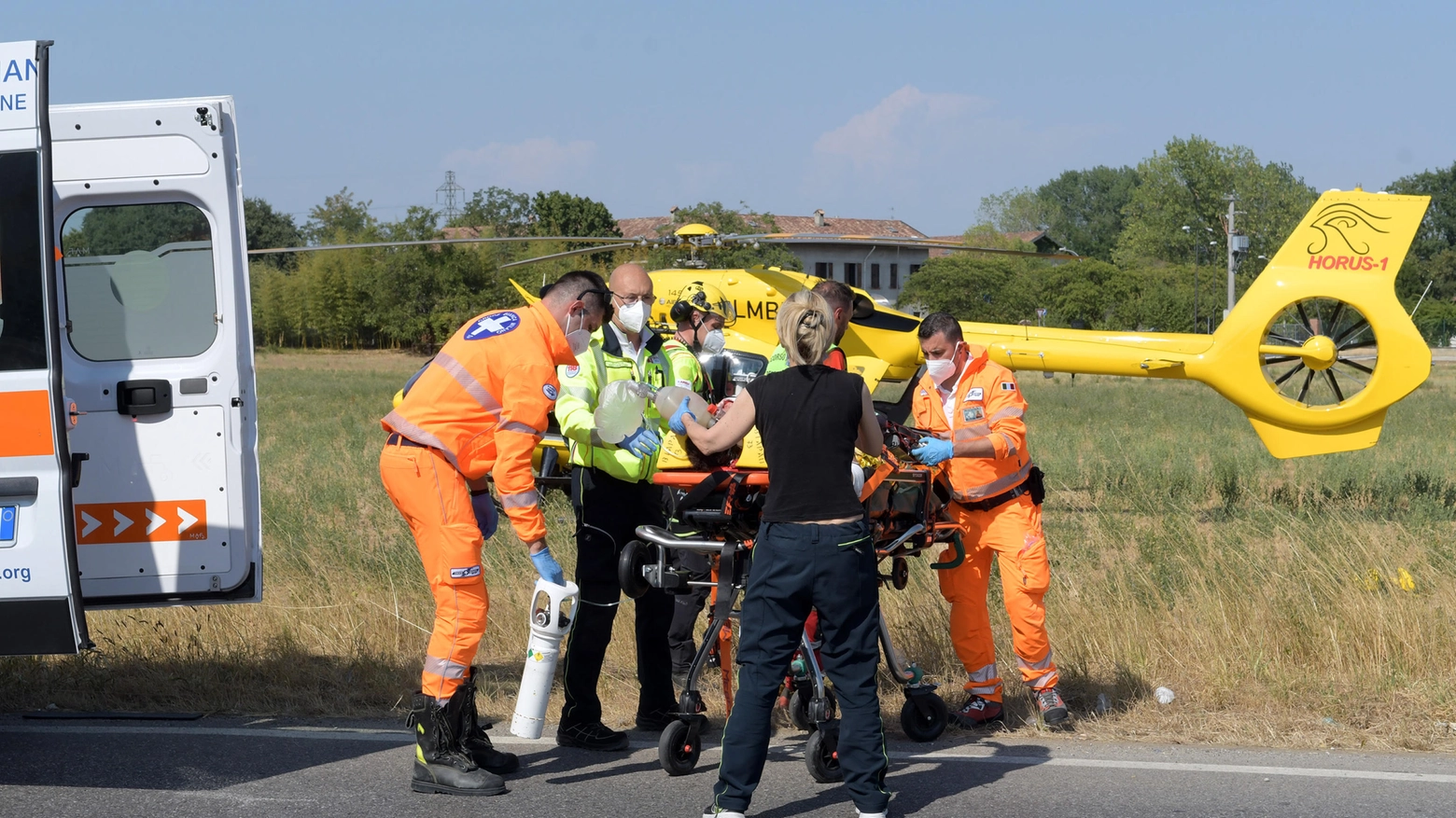 La donna è stata trasportata in elicottero all'ospedale di Monza (archivio)